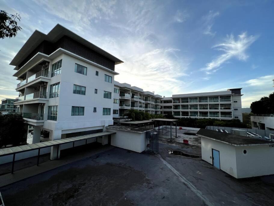 Luxury The Loft Comfort & Convenient Homestay 4 亞庇 外观 照片